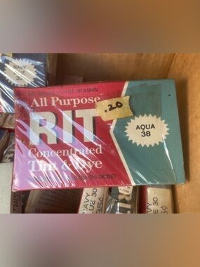 VYG jeans RIT DyE #21 and 31 Aqua rit dye and Navy Rit dye 1960s